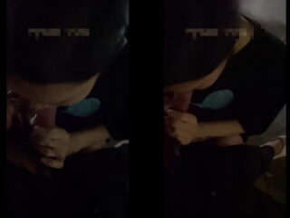 2 em chơi bạo bú mút public ở công viên