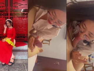 Em gái kính cận với bộ đồ công sở